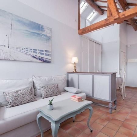 Cozy One-Bedroom Penthhouse La Latina Madrid Exteriör bild
